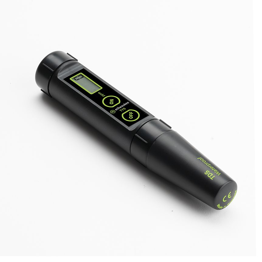 Milwaukee T75 Waterproof TDS Meter – Lying Horizontal View